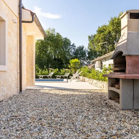 Laura * 马林斯卡