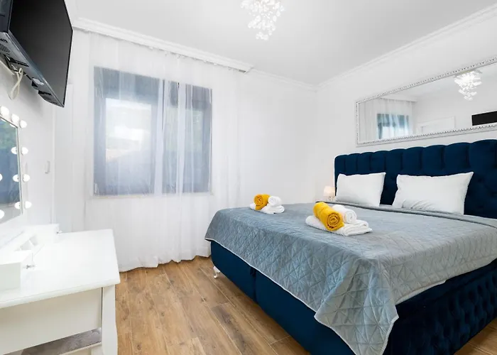 Villa Laura Malinska