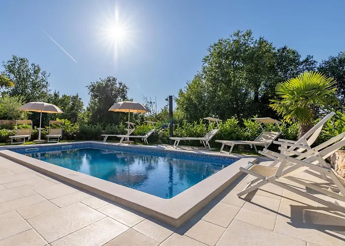 Villa Laura Malinska