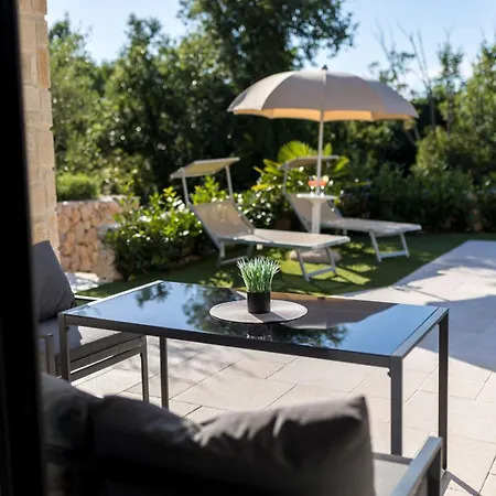 Laura Villa Malinska